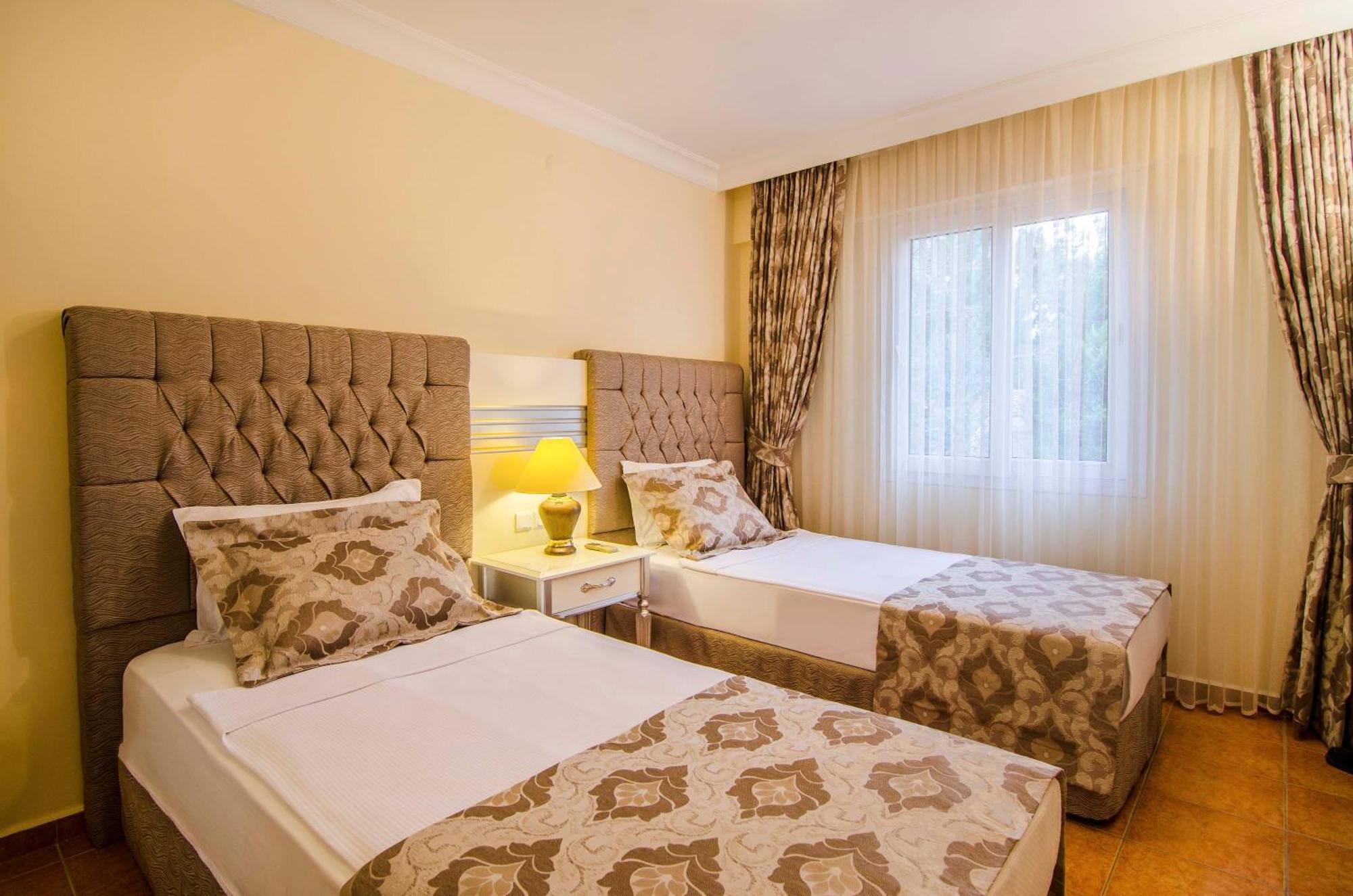 Pine Club Apart Hotel Кушадаси Екстер'єр фото